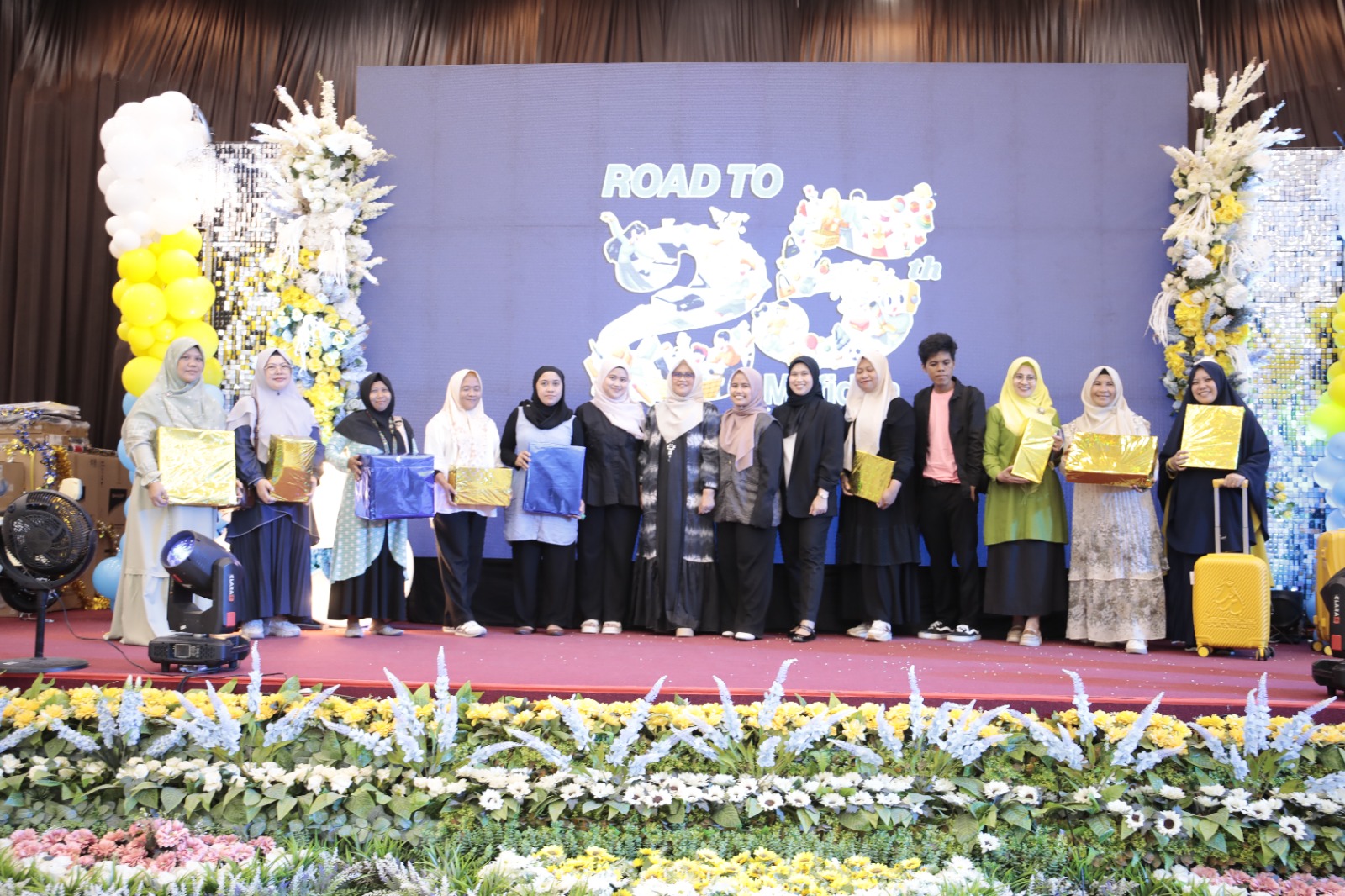 Pemberian Hadiah Kepada Pemenang Undian 